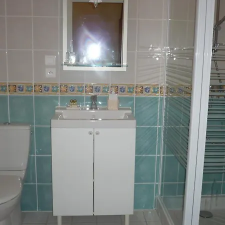 Les Convertigues Bed & Breakfast Montjoire